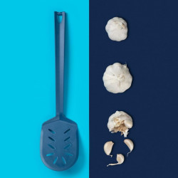 Spatula Tasty 678130, 36x9 cm, Potrivita pentru ustensile cu invelis antiaderent, Rezistenta la caldura, Margine tesita pentru intoarcere usoara, Albastru