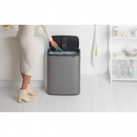 Cos pentru gunoi Brabantia Bo Touch 1001276, 60 L, Deschidere lina si silentioasa, Deschidere mare, Bronz