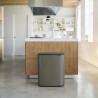 Cos pentru gunoi Brabantia Bo Touch 1001276, 60 L, Deschidere lina si silentioasa, Deschidere mare, Bronz