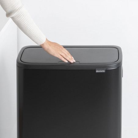 Cos pentru gunoi Brabantia Bo Touch Hi 1001260, 60 L, Inaltat, Deschidere lina si silentioasa, Negru mat