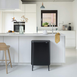 Cos pentru gunoi Brabantia Bo Touch Hi 1001260, 60 L, Inaltat, Deschidere lina si silentioasa, Negru mat