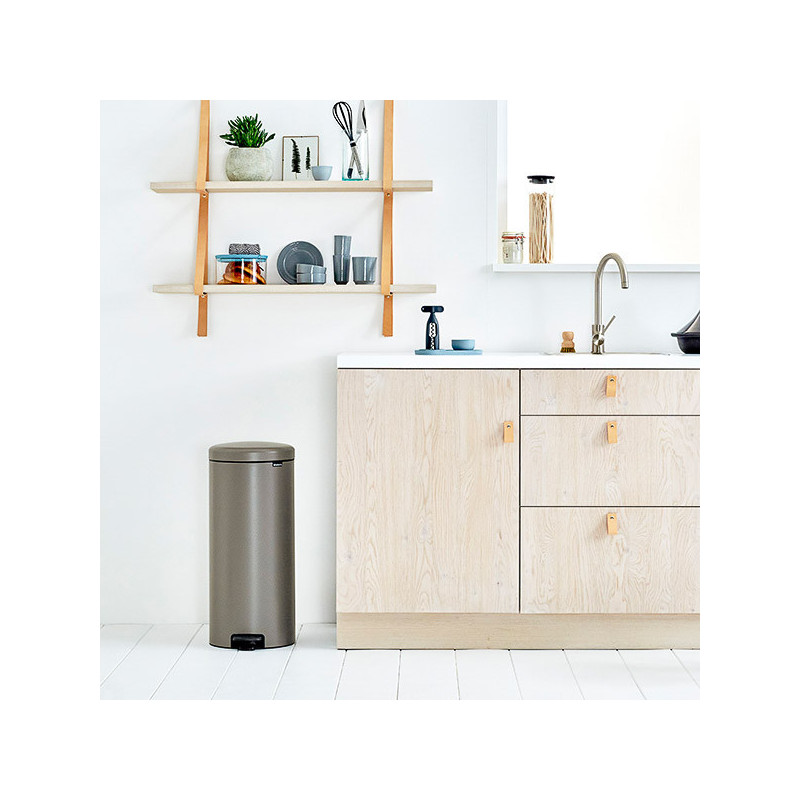 Cos cu pedala Brabantia NewIcon 649057, 30 L, Inchidere usoara, Baza antiderapanta, Gri