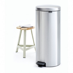 Cos de gunoi cu pedala Brabantia NewIcon 649061, 30 L, Inchidere usoara, Baza antiderapanta, Rezistent la amprente, Inox Mat