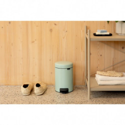 Cos de gunoi cu pedala Brabantia NewIcon 1008835, 3 L, Inchidere lina, Baza antiderapanta, Verde deschis