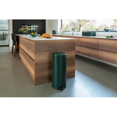 Cos de gunoi cu pedala Brabantia NewIcon 1003210, 30 L, Inchidere lina, Baza antiderapanta, Verde inchis