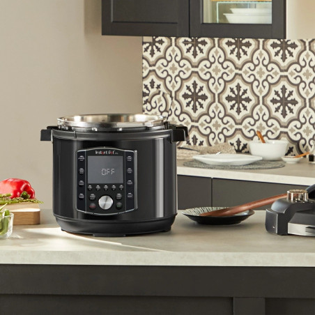 Multicooker Instant Pot PRO 8 113005701, 1400W, 7.6L, Vas otel inoxidabil, 28 programe, 11 sisteme de siguranta, Negru