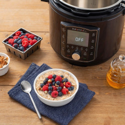 Multicooker Instant Pot PRO 8 113005701, 1400W, 7.6L, Vas otel inoxidabil, 28 programe, 11 sisteme de siguranta, Negru