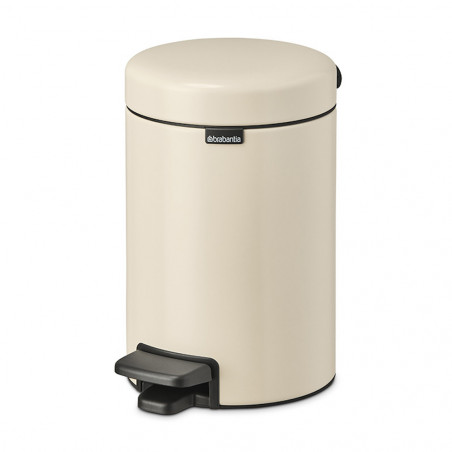 Cos de gunoi cu pedala Brabantia NewIcon 1005523, 3 L, Inchidere lina, Baza antiderapanta, Bej